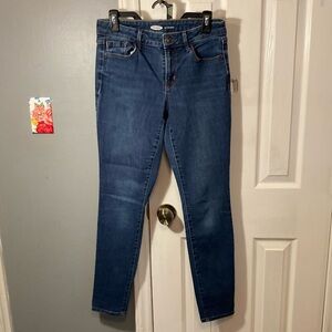 Old Navy Blue Skinny Jeans with Sleek Fit Size 6